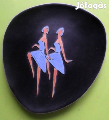 Táncosok retro tányér
