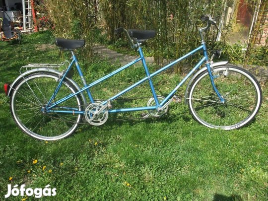 Tandem kerékpár,kétszemélyes kerékpár,bicikli