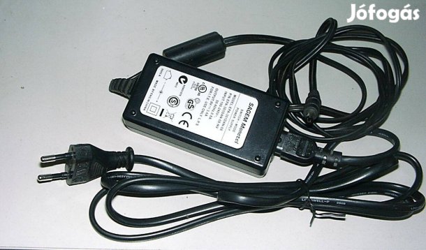 Tápegység,dugasztáp 8V 3.6A (EPA-301DAN-08)