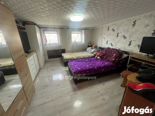 Tápiógyörgyei eladó 50 nm-es ház