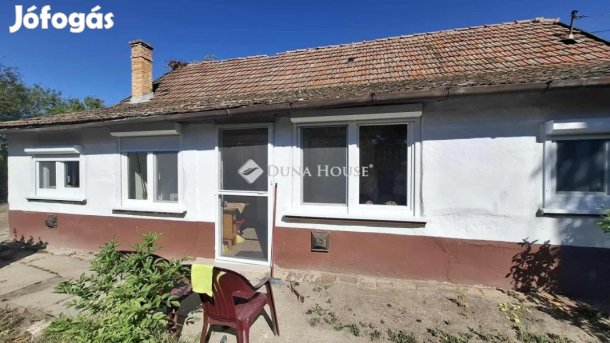 Tápiógyörgyei eladó 70 nm-es ház