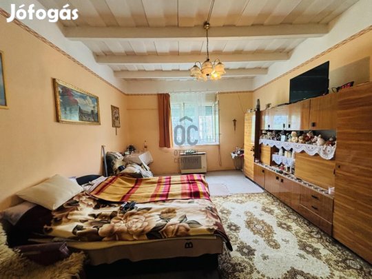 Tápiógyörgyei eladó 86 nm-es ház