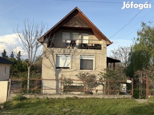 Tápiószecsői 102 nm-es ház eladó