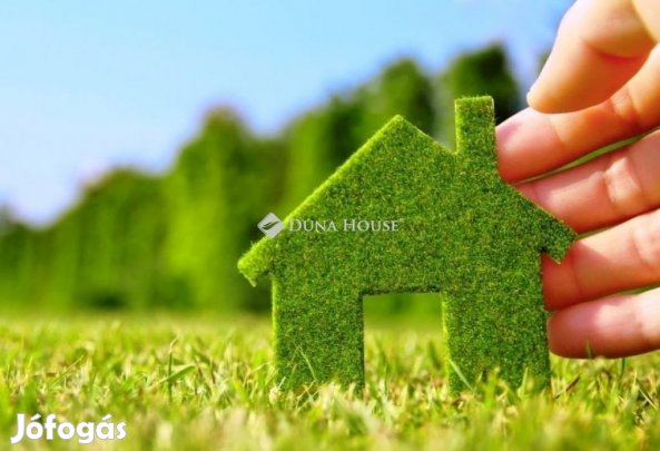 Tápiószecsői 2201 nm-es telek eladó