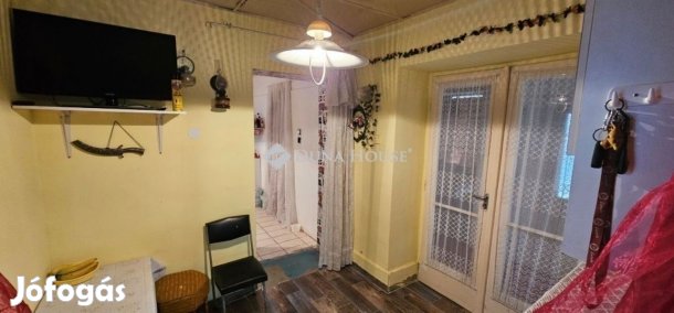 Tápiószecsői 75 nm-es ház eladó