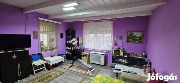 Tápiószecsői eladó 75 nm-es ház