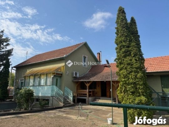 Tápiószelei 140 nm-es ház eladó