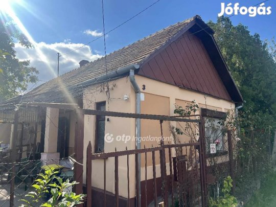 Tápiószelei 50 nm-es ház eladó