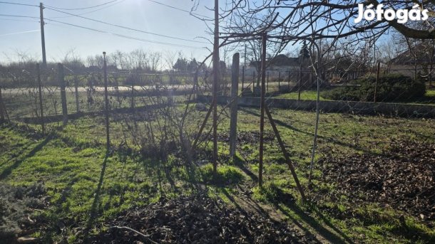 Tápiószelén a vasútállomás közelében eladó belterületi építési telek