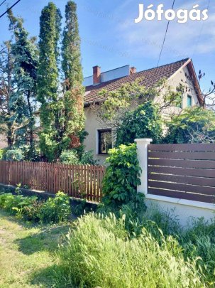 Tápiószelén családi ház eladó