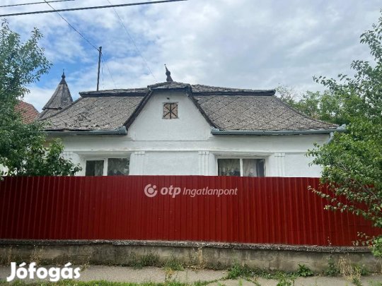 Tápiószentmártoni eladó 110 nm-es ház