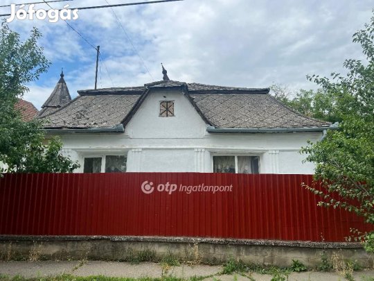 Tápiószentmártoni eladó 110 nm-es ház