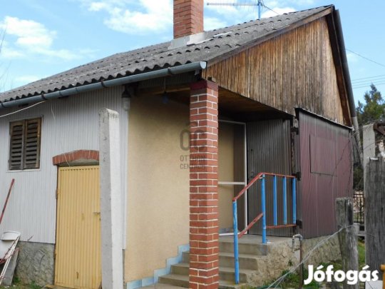 Tápiószentmártoni eladó 23 nm-es ház