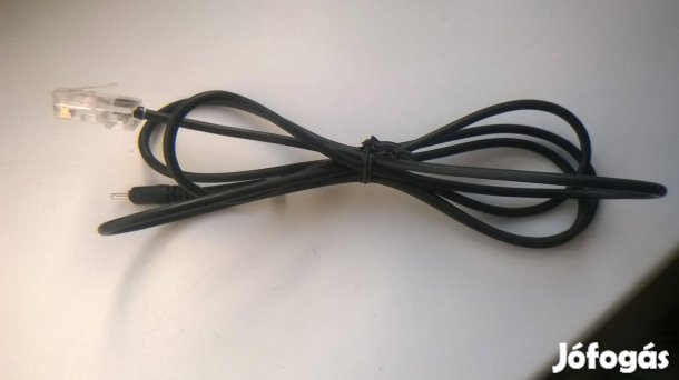 Tápkábel , RJ 45 és 2,5-ös DC tápcsatlakozóval,1,5 méteres