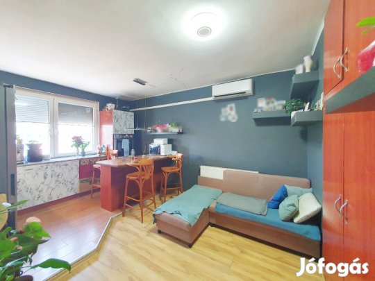 Tapolca, Dobó István lakótelep, 47 m2-es, társasházi lakás, 1+2 szobás