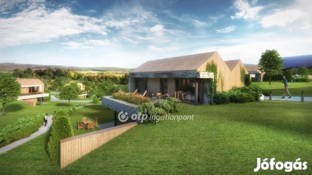 Tardosi eladó 160202 nm-es telek