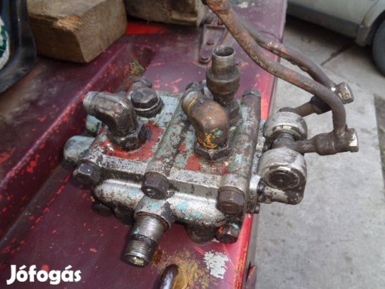 Targonca torony vezérlő tömb hidraulika szelep vézérlőtömb