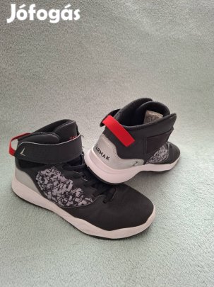 Tarmak 37-es magas szárú teremcipő