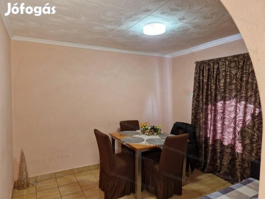 Tarnaörsön, 42 nm-es, felújított, 1 szobás, nappalis családi ház eladó