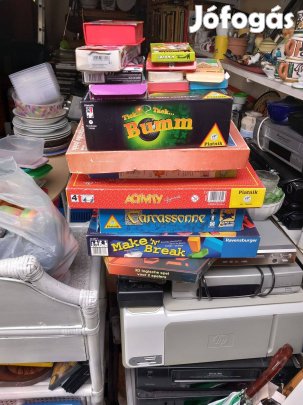 Társasjátékok , építő kocka