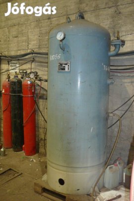 Tartály, légtartály szerelvényekkel, gépkönyvvel - 900l, 10bar