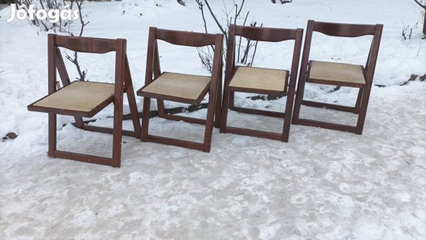 Tartós tömörfa székek több darab összecsukható