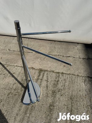 Táska-, vagy törölközőtartó