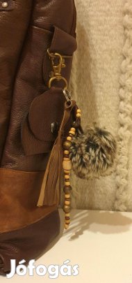 Táskadísz, aprótartó pénztárca, kulcstartó. Puha, barna valódi bőr. Új