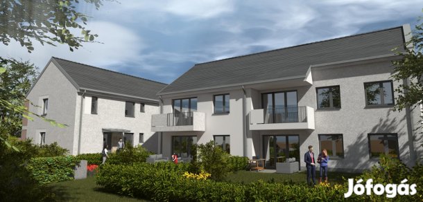 Tata, 3 szobás  tégla lakás eladó