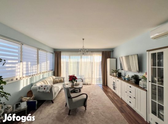 Tatabánya, 2+1 szobás  tégla lakás eladó