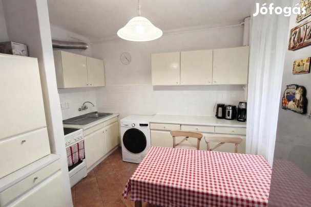 Tatabánya, 2+1 szobás  tégla lakás eladó