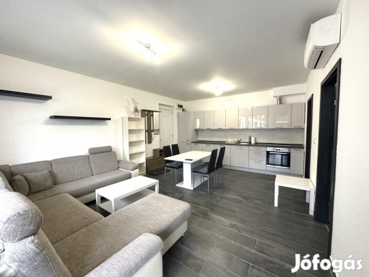 Tatabánya, 2 szobás  tégla lakás kiadó