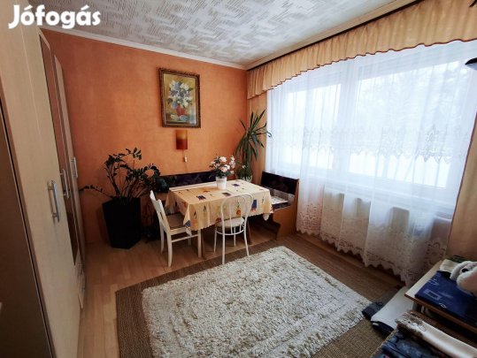 Tatabánya, 3+1 szobás   lakás eladó