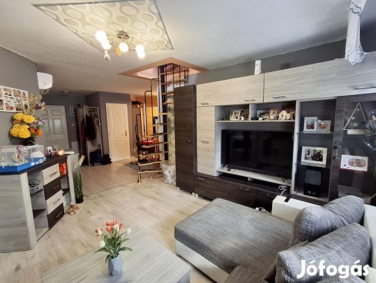 Tatabánya, 3+1 szobás  tégla lakás eladó