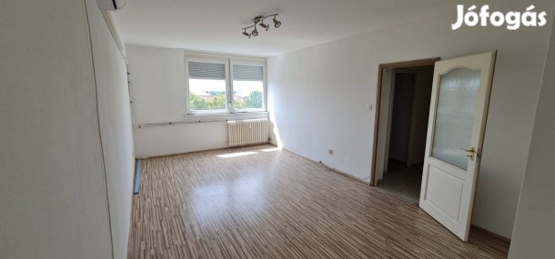 Tatabánya, Kós Károly utca 39