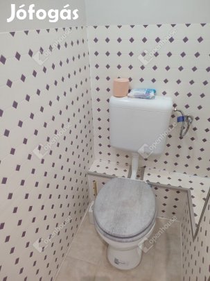 Tatabánya kertvárosban eladó két szobás lakás!