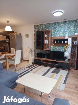 Tatabányán a Panoráma lakóparkban eladó ikerház!