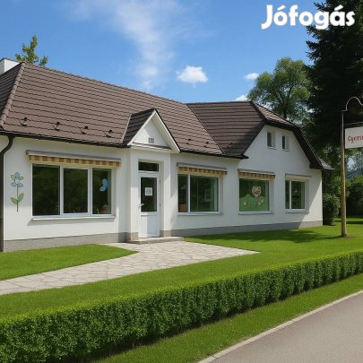 Tatabányán kórház közvetlen közelében üzlethelyiség kiadó!