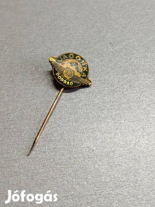 Tatra. Retró kitűző. 