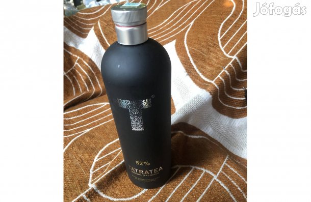 Tátra tea üveg 1500 Ft