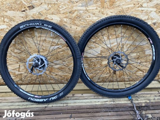 Taurus 2000/ shimano deore kerékszett 26-os