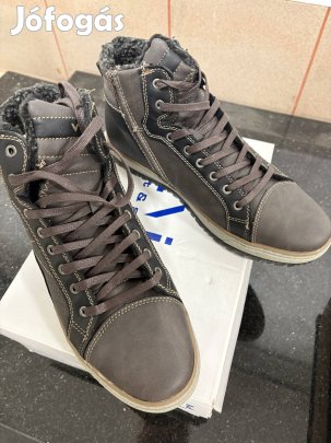 Tavaszi férfi új cipő 