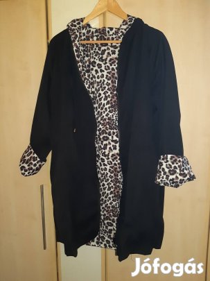 Tavaszi női kabát párduc mintás.