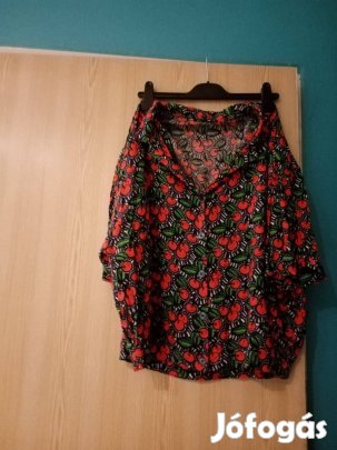 Tavaszi/nyári cseresznyés rövid ujjú blúz méret nélküli, nagy méret