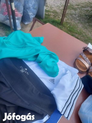 Tavaszi-nyári ruházat nagy tételben eladó