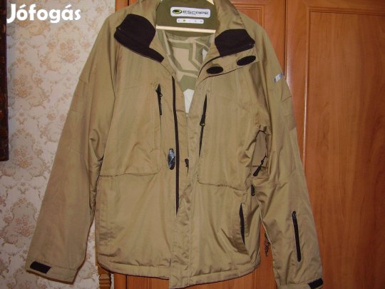 Tavaszi vízlepergetős kabát