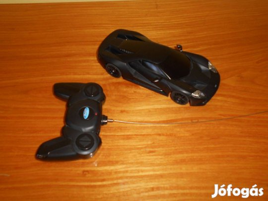 Távirányítós autó: gyönyörű fekete, Ford GT. Új elemekkel. 6 évtől