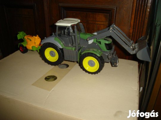 Távirányítós traktor markolós, utánfutóval
