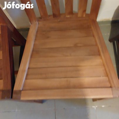 Teakfa szék kettő darab.