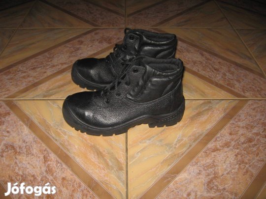 Tech Work munkavédelmi bakancs 39-es, új